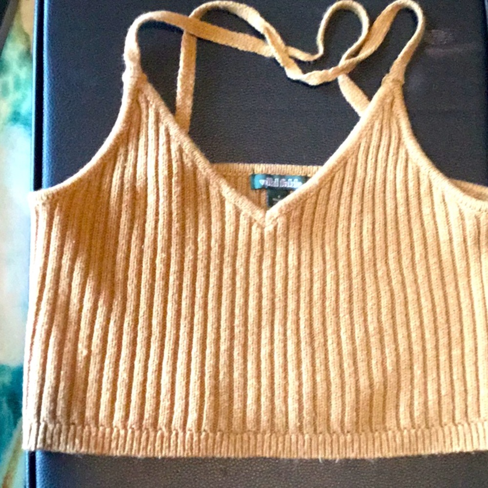 Wild fable halter top size small